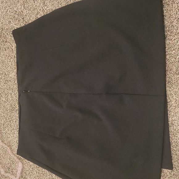 Express size 6 asymmetrical mini skirt with gold buttons like new...never worn - Picture 3 of 5